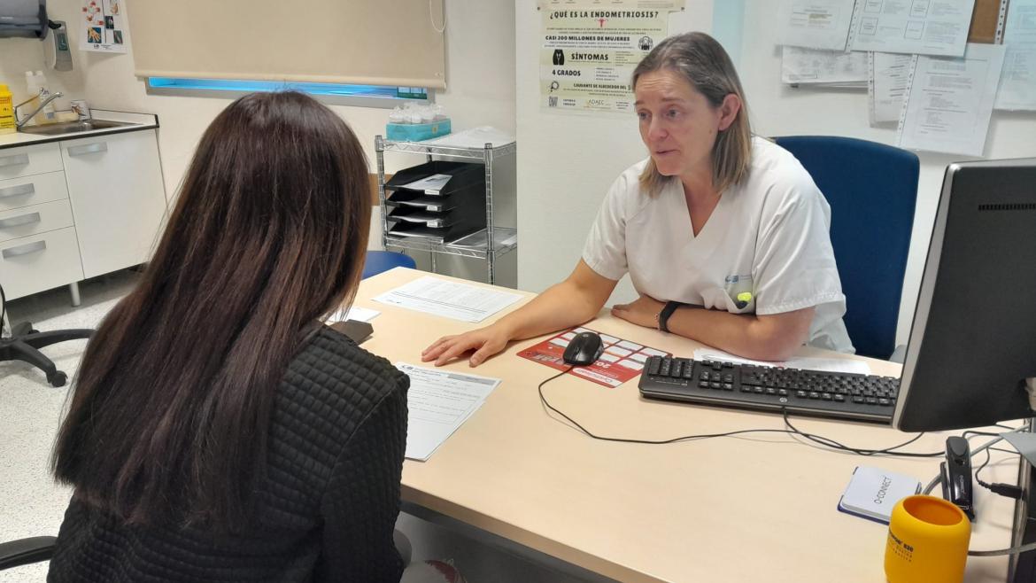 medico_con_paciente_consulta