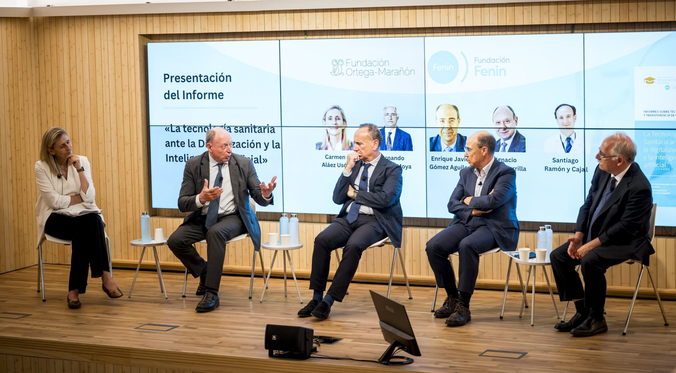 Imagen coloquio III Foro Tecnología Salud y Sociedad