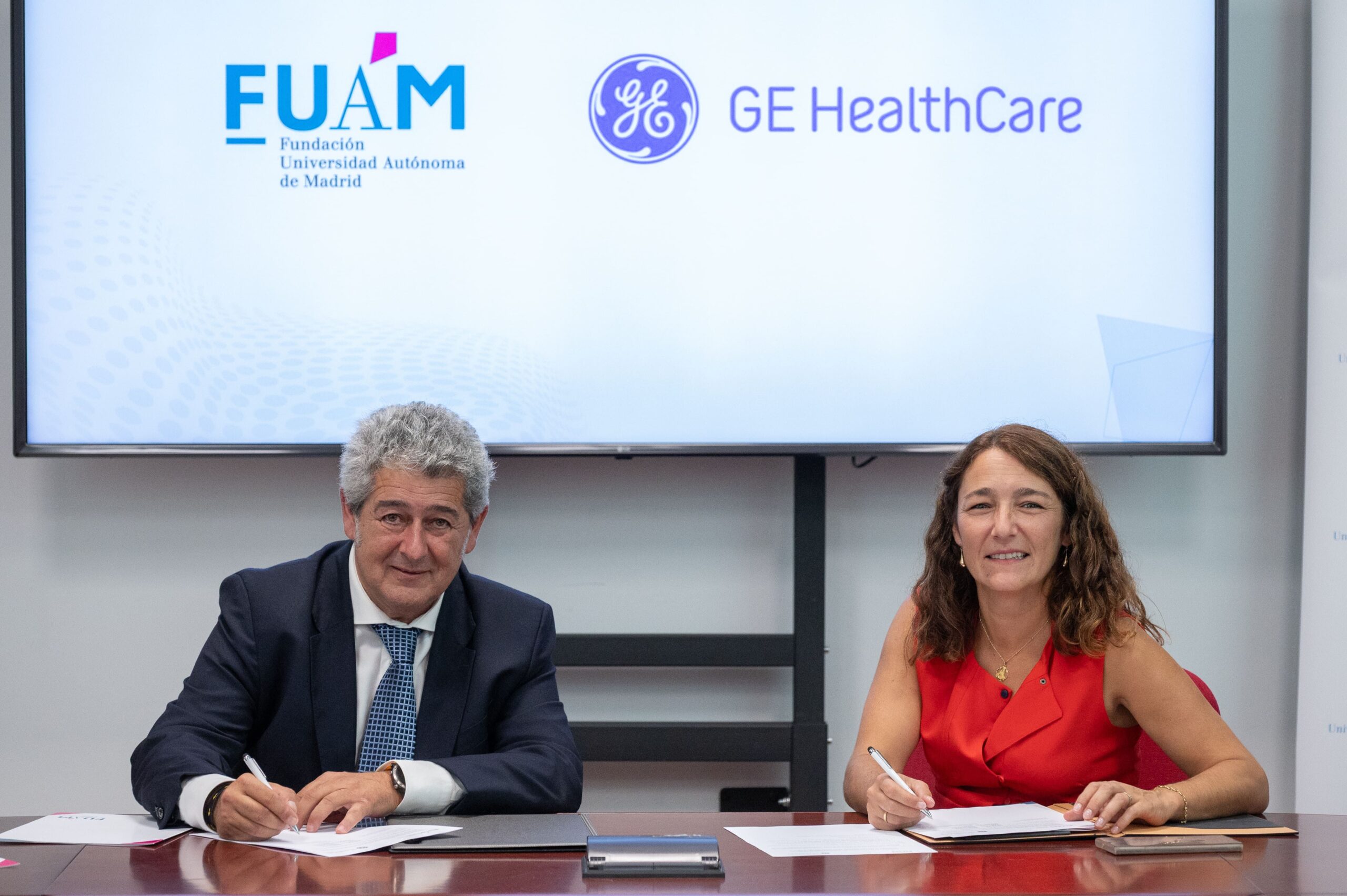 FUAM_Firma_Acuerdo_GE_HealthCare_2