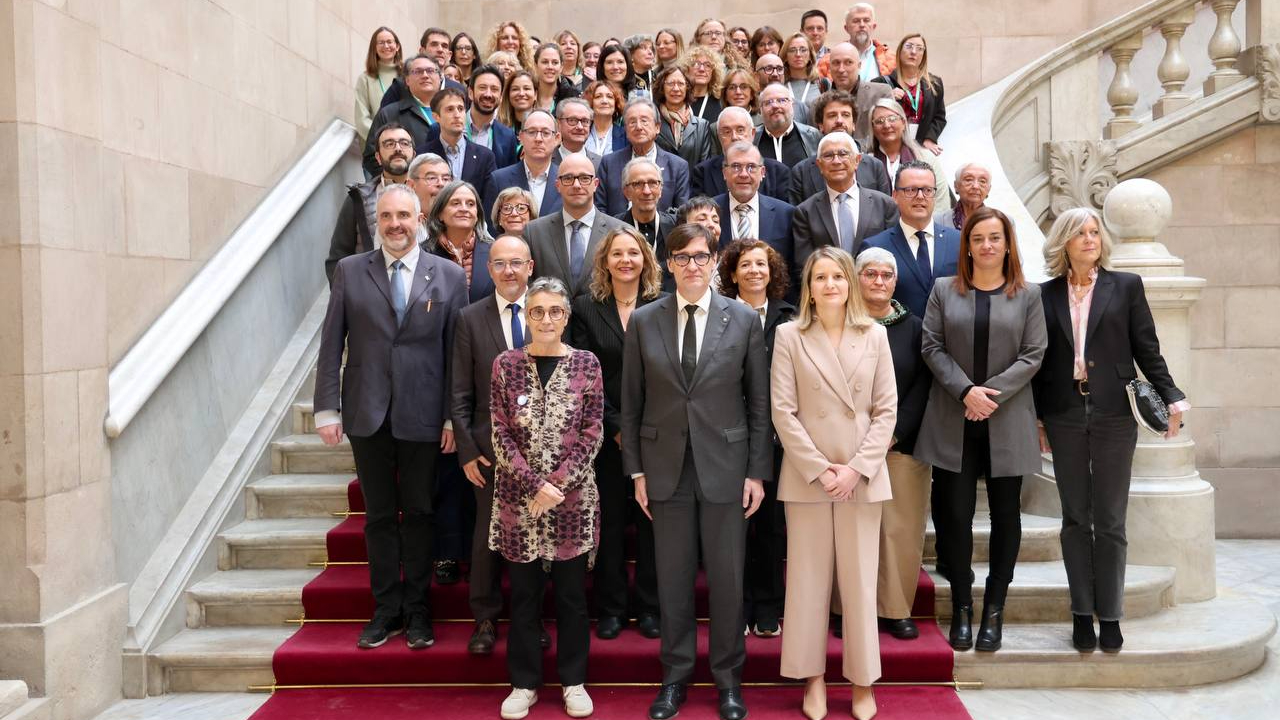 Parlament_NgkEQSt (1)