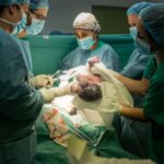 Las enfermeras advierten a Sanidad sobre las parteras sin formación y el riesgo para las mujeres que atienden