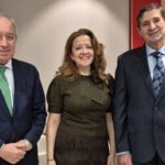 Fátima Matute destaca la apuesta de la CAM por un modelo de gestión basado en resultados, eficiencia e innovación, en un contexto de alta complejidad y presión asistencial