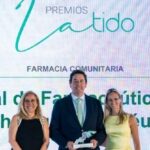 El COFM recibe el Premio Latido 2026 por la campaña “Aquí hay un farmacéutico… en marcha”