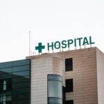 Los hospitales deben dejar de diseñarse desde el organigrama y empezar a construirse desde los procesos asistenciales, las necesidades de la población y la experiencia del paciente